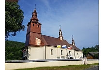 Tytułowy bohater projektu - podkowiec mały i kościół w Małastowie - jeden z licznych obiektów wyremontowanych dzięki projektowi ochrony nietoperzy